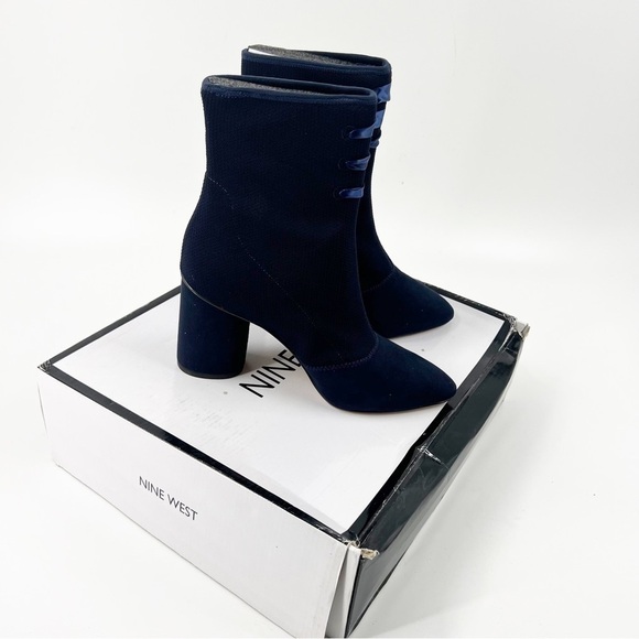 ✅ NWB Nine West Women’s Cartolina Boots Sz 9.5 Navy Blue - Picture 2 of 11